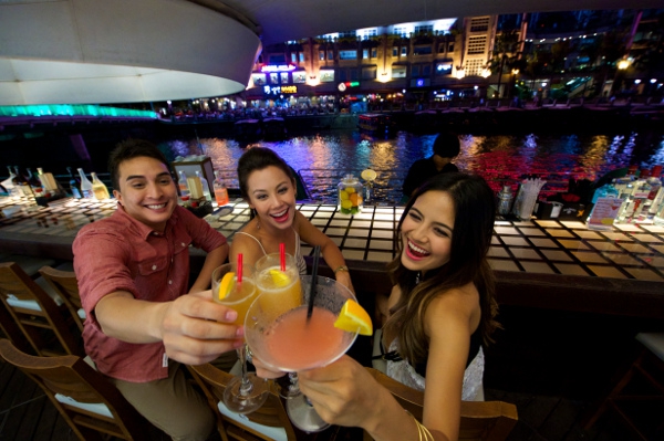 Lokasi Tepat untuk Habiskan Malam di Singapura