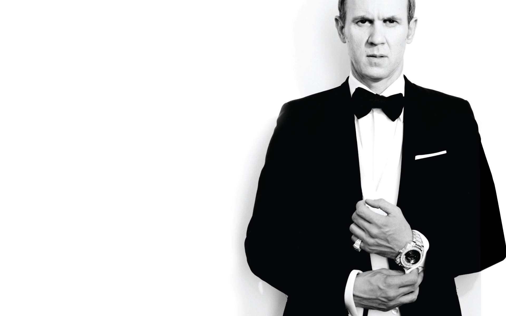 David Thomas Rilis Buku “Visual Career Retrospective”