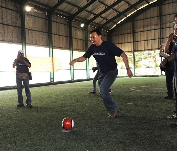 Lahir di Kota Seribu Warung Kopi