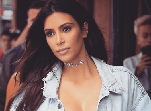 Kim Kardashian Ditodong & Dirampok di Paris