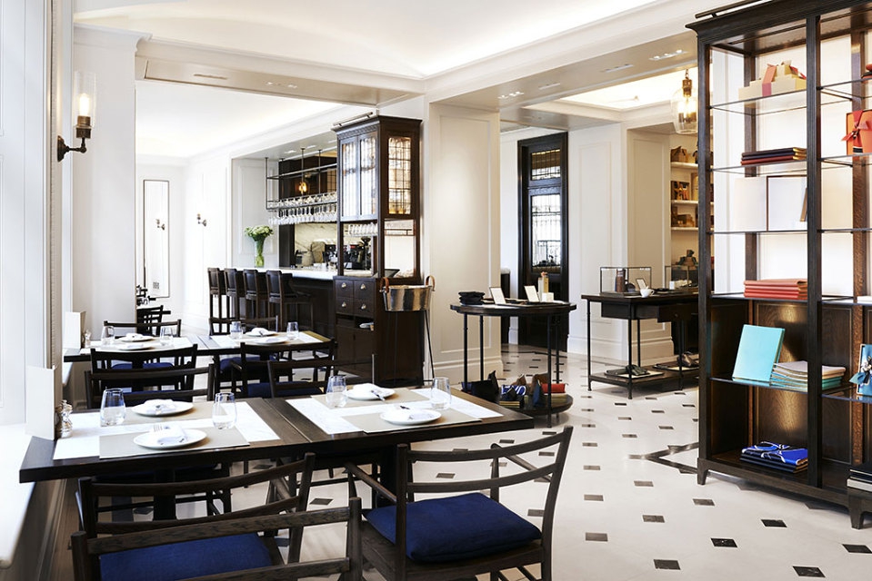 Burberry Membuka Kafe Pertamanya Di London