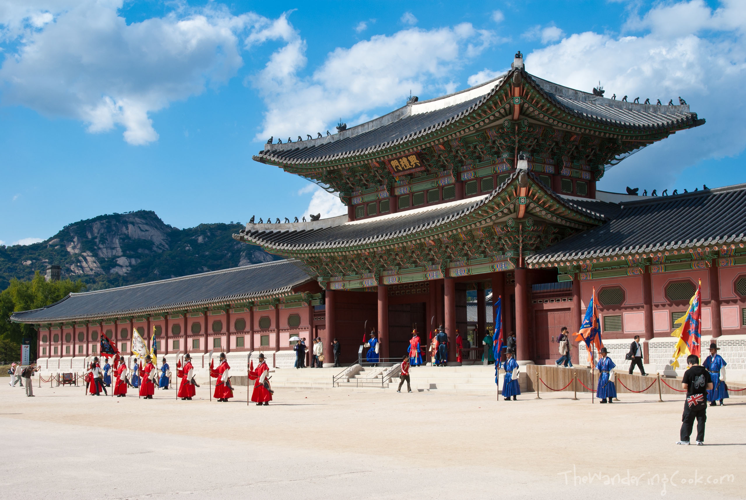  Sentuhan Tradisi di Istana Gyeongbokgung
