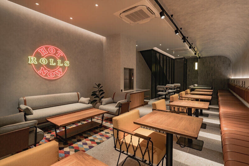 Buka Cafe di Pantai Indah Kapuk, Sinamon Sajikan Best Cinnamon Rolls