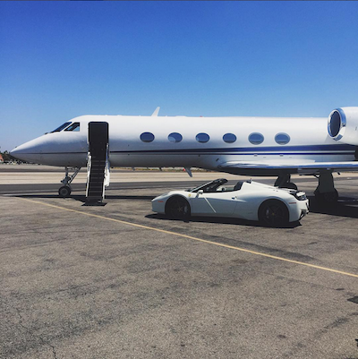 Kylie Jenner Mendapatkan Ferrari Terbaru Sebagai Hadiah Ulang Tahun