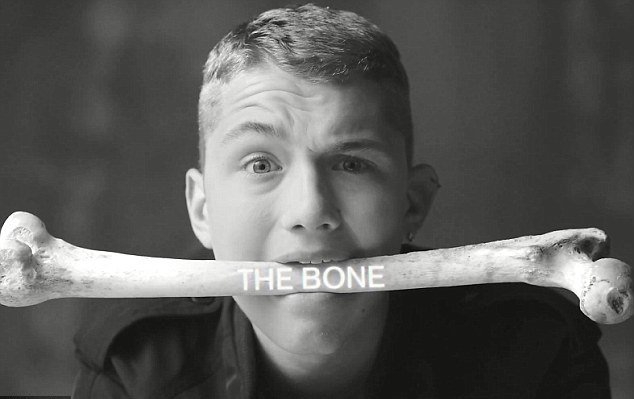  Putra Jude Law Rambah Dunia Model