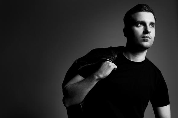 Adam Andrascik Bergabung dengan Guy Laroche