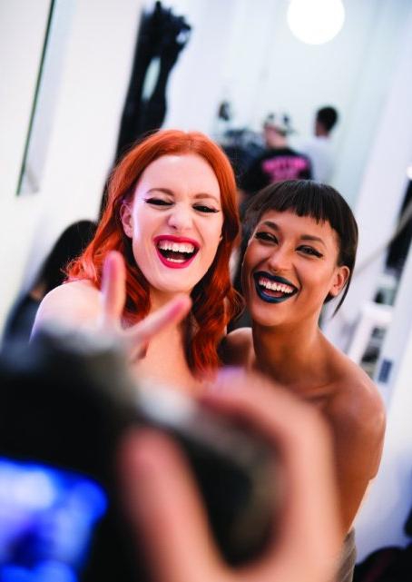 Kolaborasi Icona Pop dengan Make Up For Ever