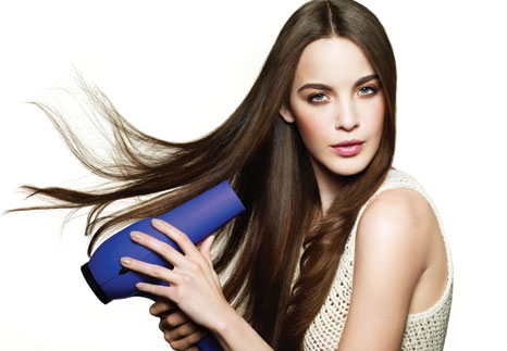 Cara Blow Dry Tanpa Merusak Rambut