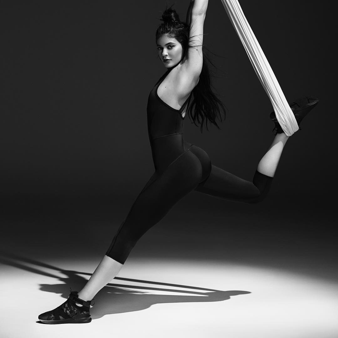 Kolaborasi Kylie Jenner dan Puma, Fierce!