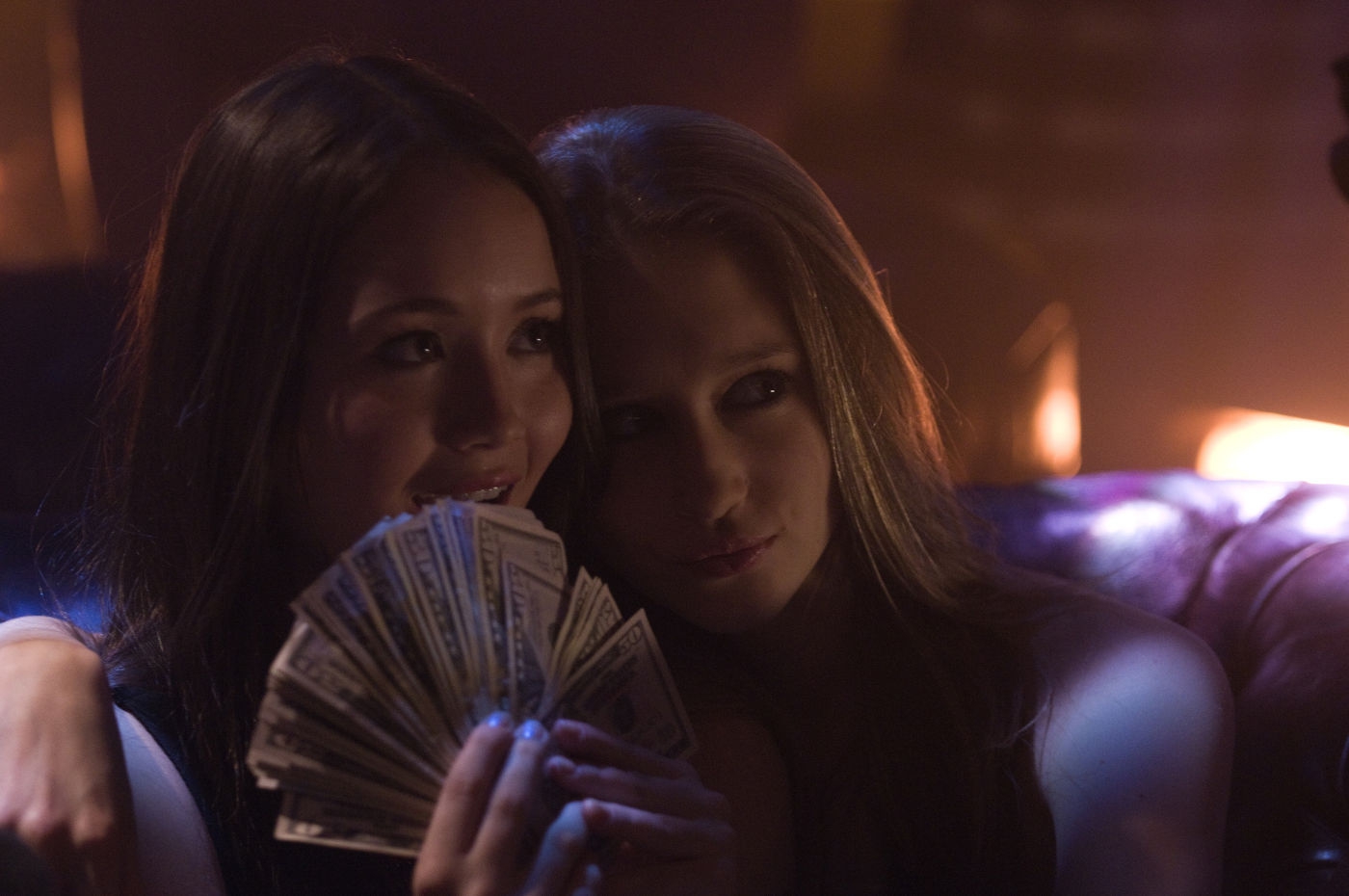 5 Strategi Kelola Uang di Tengah Tahun