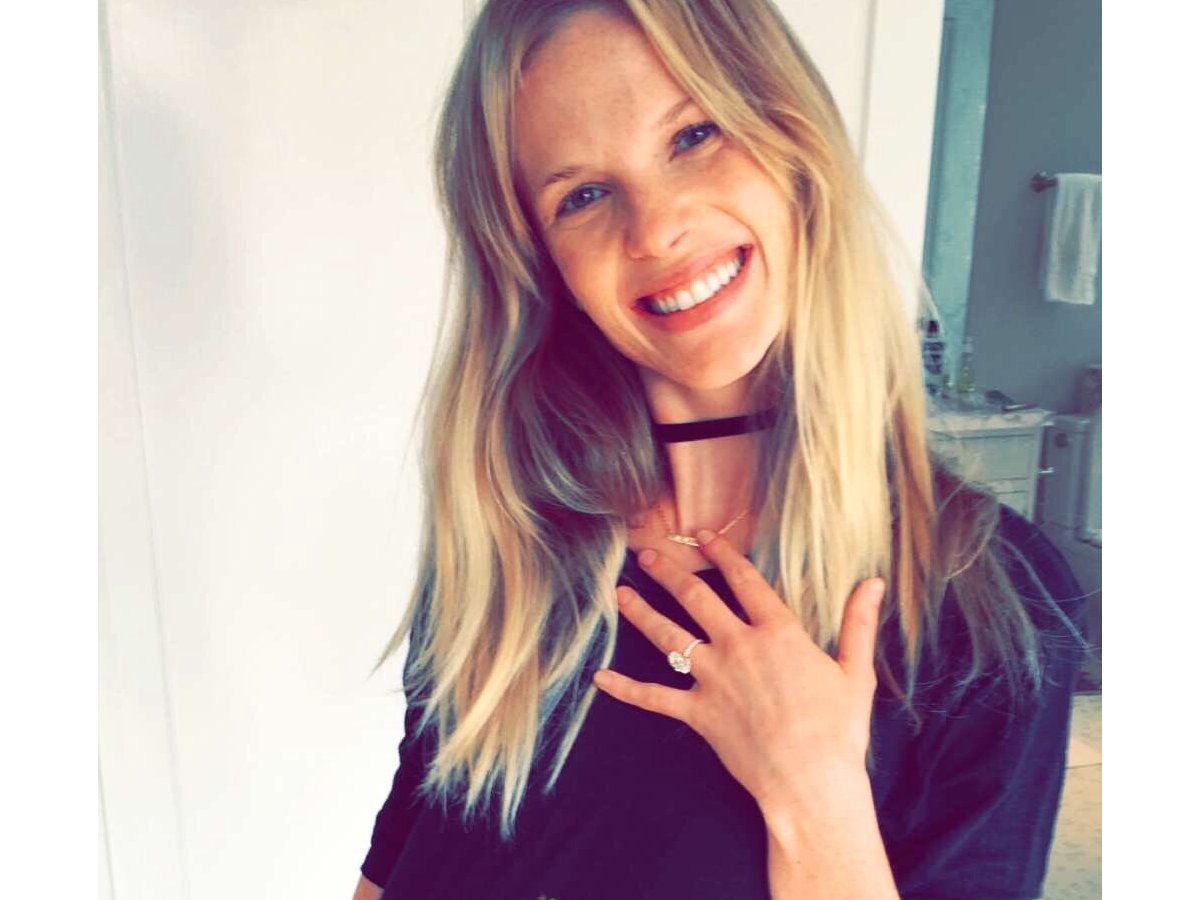 Anne V Tunangan dengan Adam. Adam Who?