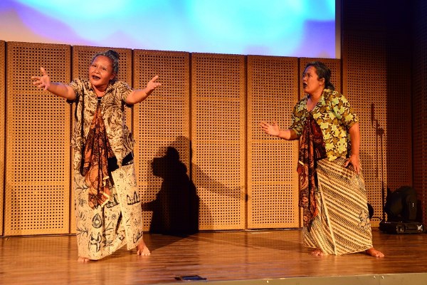 Srimpi Ketawang Lima Ganep, Sebuah Pertunjukan Teatrikal Jenaka