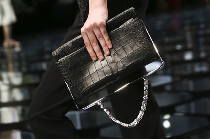 Fashion Q & A : All Day Bag!