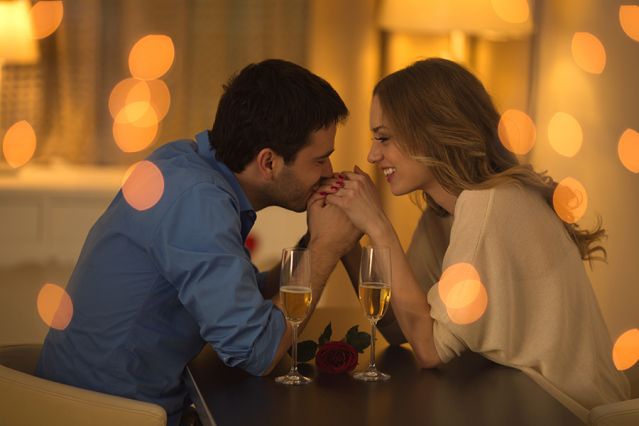 Ini yang Ada di Pikiran Pria Tentang Kencan Pertama