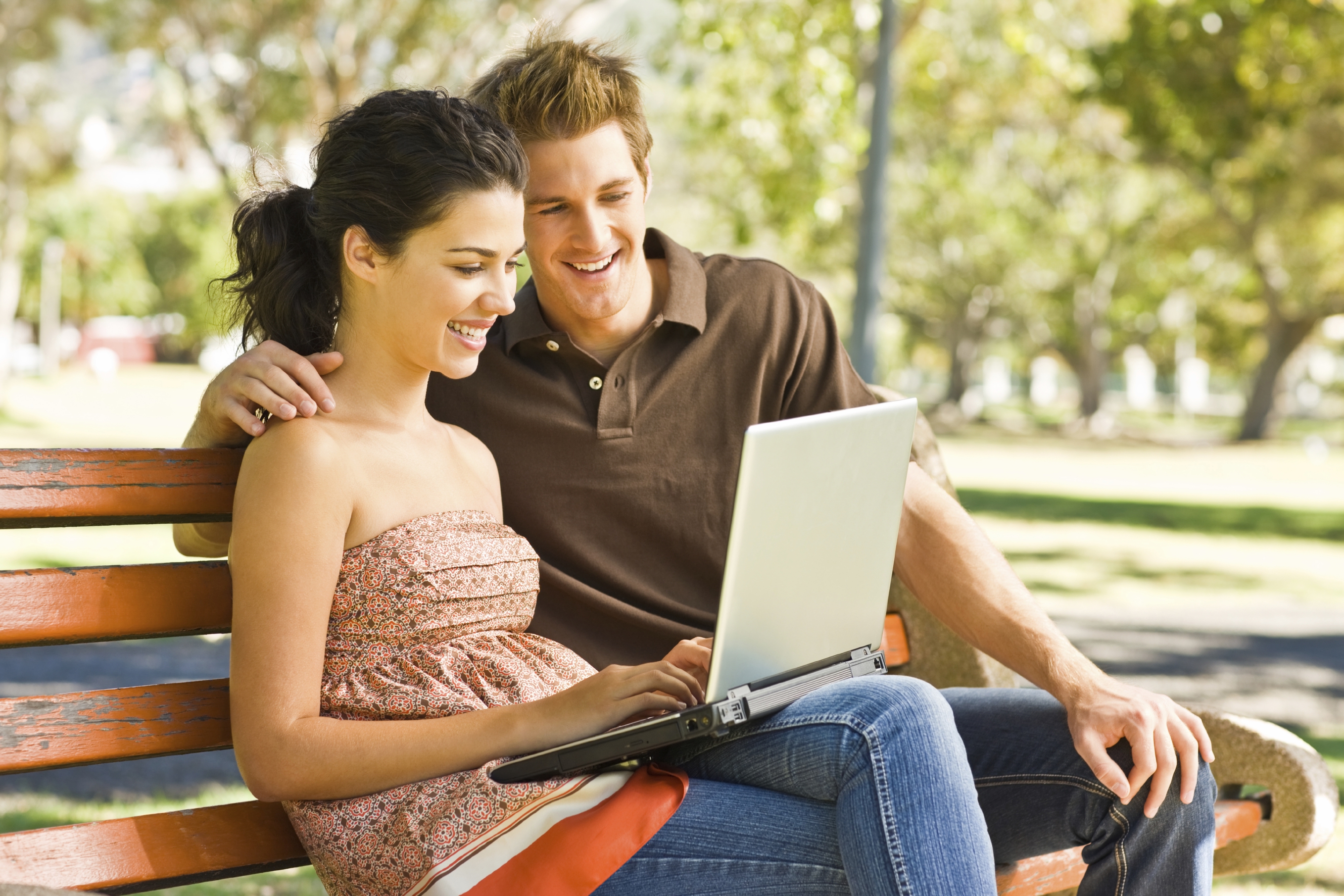 Kenali Tanda-Tanda Mr. Wrong dari Social Media