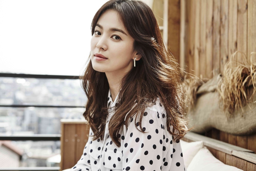 Song Hye-Kyo Tidak Lagi Jadi Brand Ambasador Laneige?
