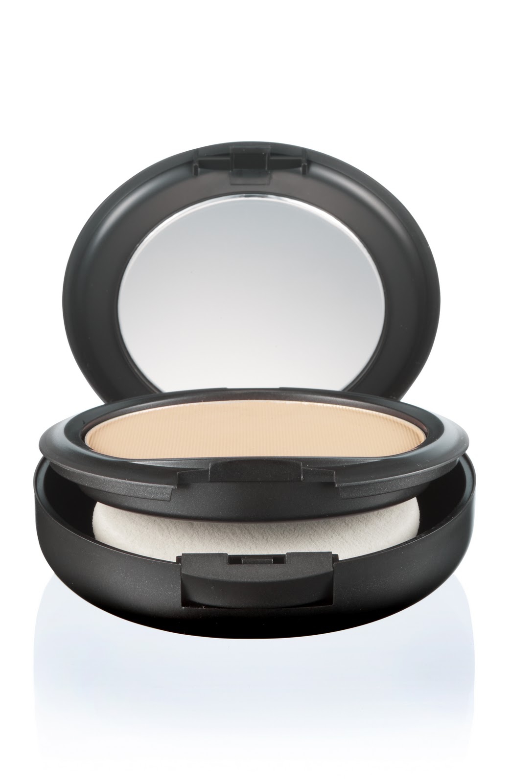MAC Studio Fix Powder Plus Foundation