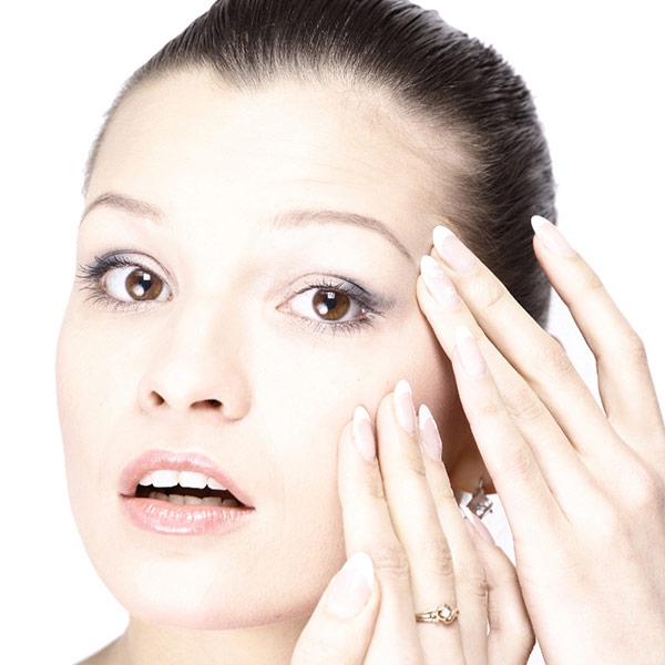 5 Trik Mencegah Eyeliner Cepat Luntur