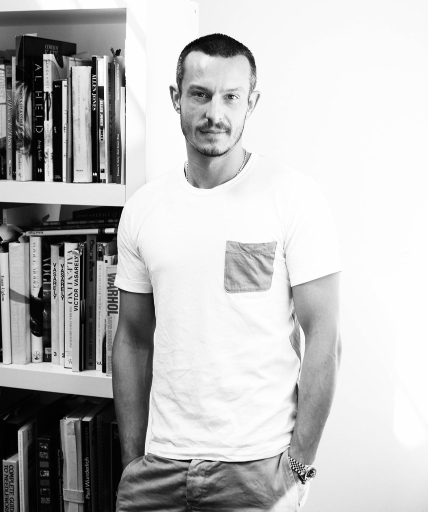 Jonathan Saunders Menutup Label Miliknya
