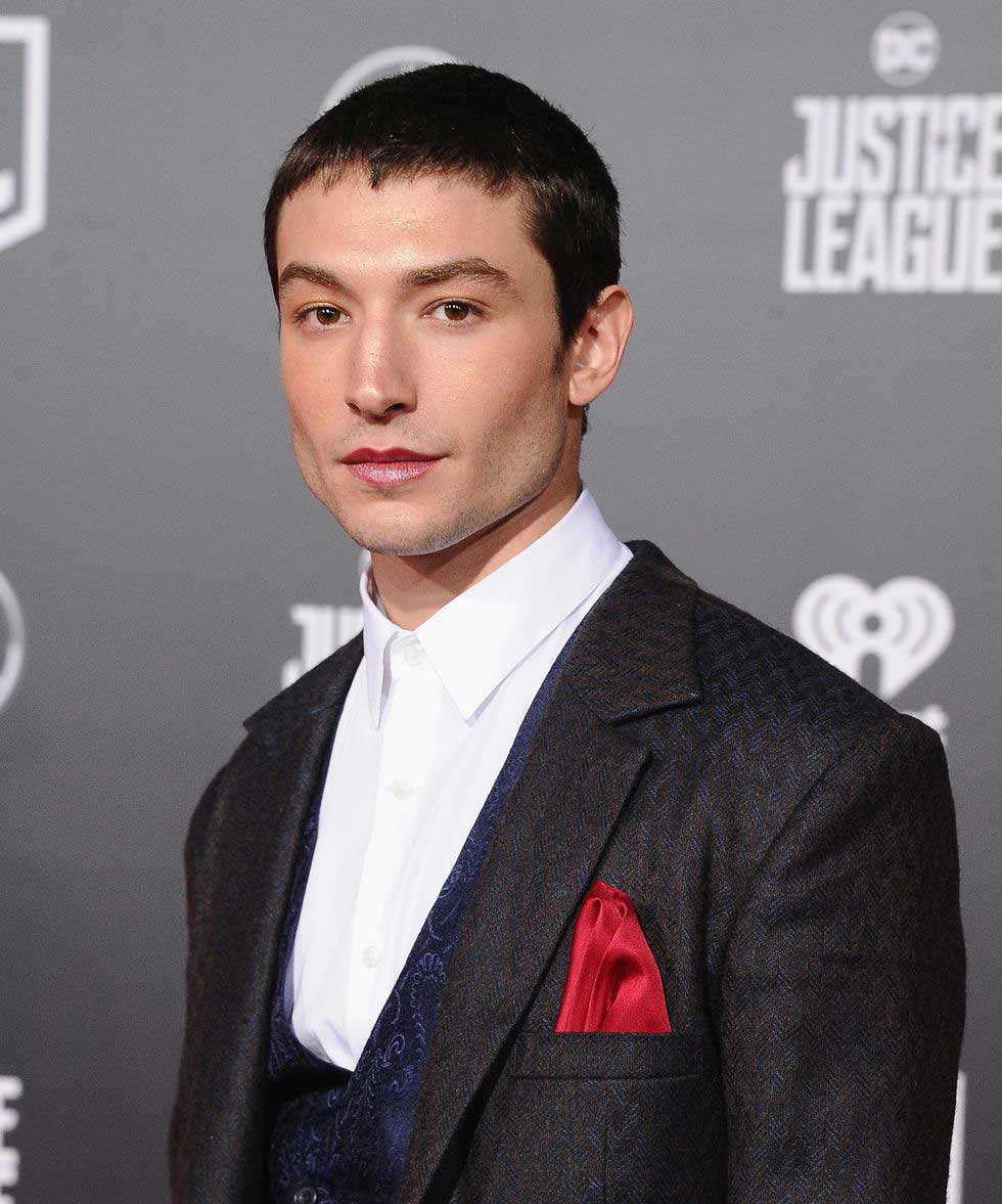 Video Ezra Miller Mencekik Wanita Tersebar Di Sosial Media