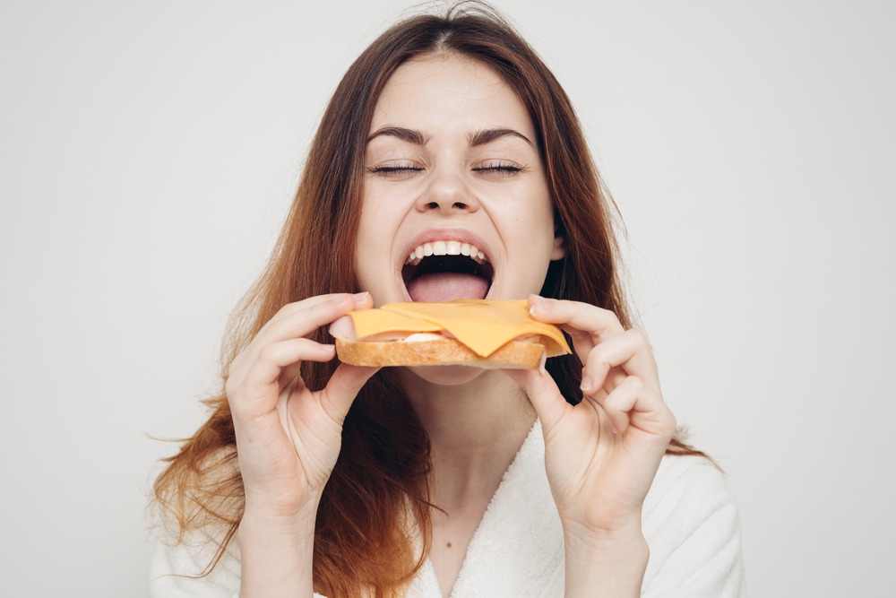 Supaya Sehat, Hindari Konsumsi Ini saat Makan Siang