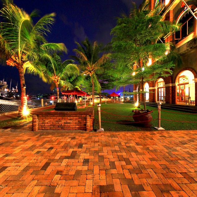 Pengalaman Kuliner Berbeda  di Batavia Marina Sunda Kelapa