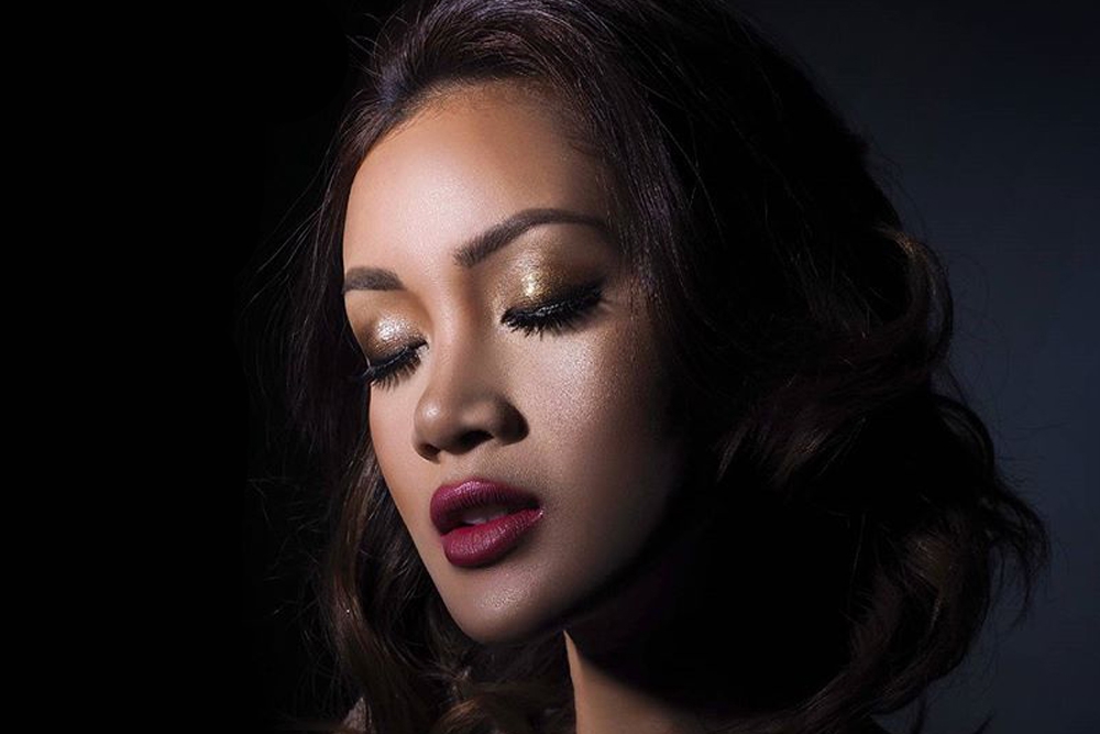 Teknik Strobing ala Astrid Satwika