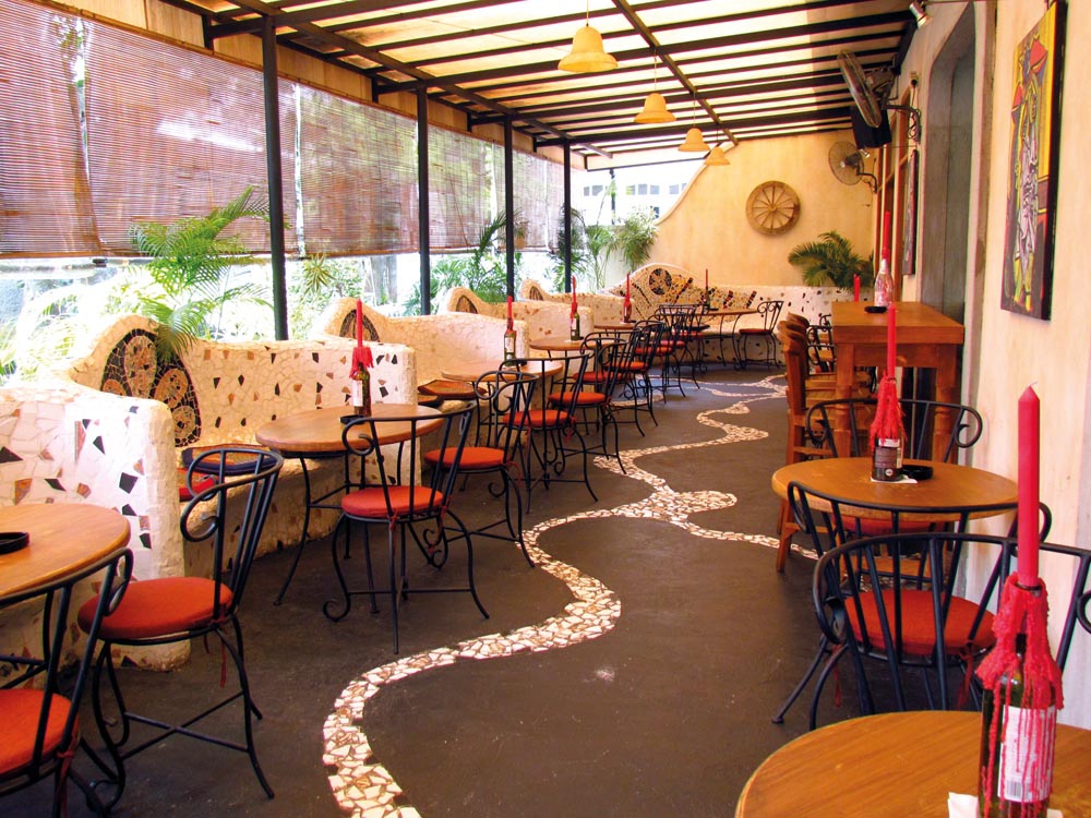 Masakan Spanyol? Tinggal Tunjuk!