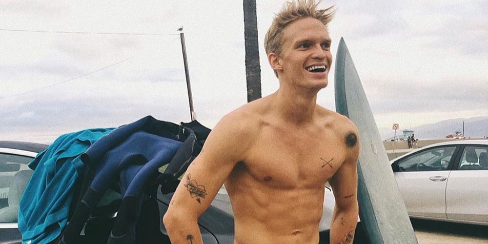 8 Fakta Tentang Cody Simpson, Pacar Baru Miley Cyrus
