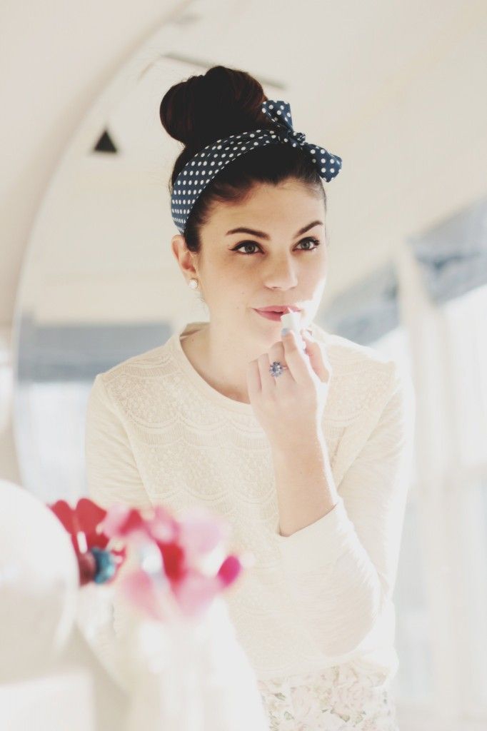 3 Cara Mengatasi Poni Tanggung