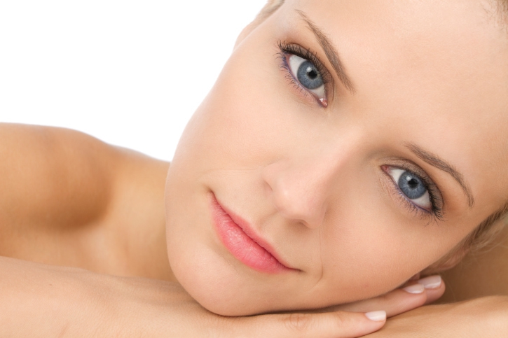 7 Cara Menyamarkan Kantung Mata!