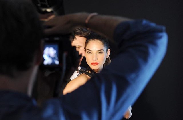 Brand Ambassador Wewangian Baru dari Revlon!