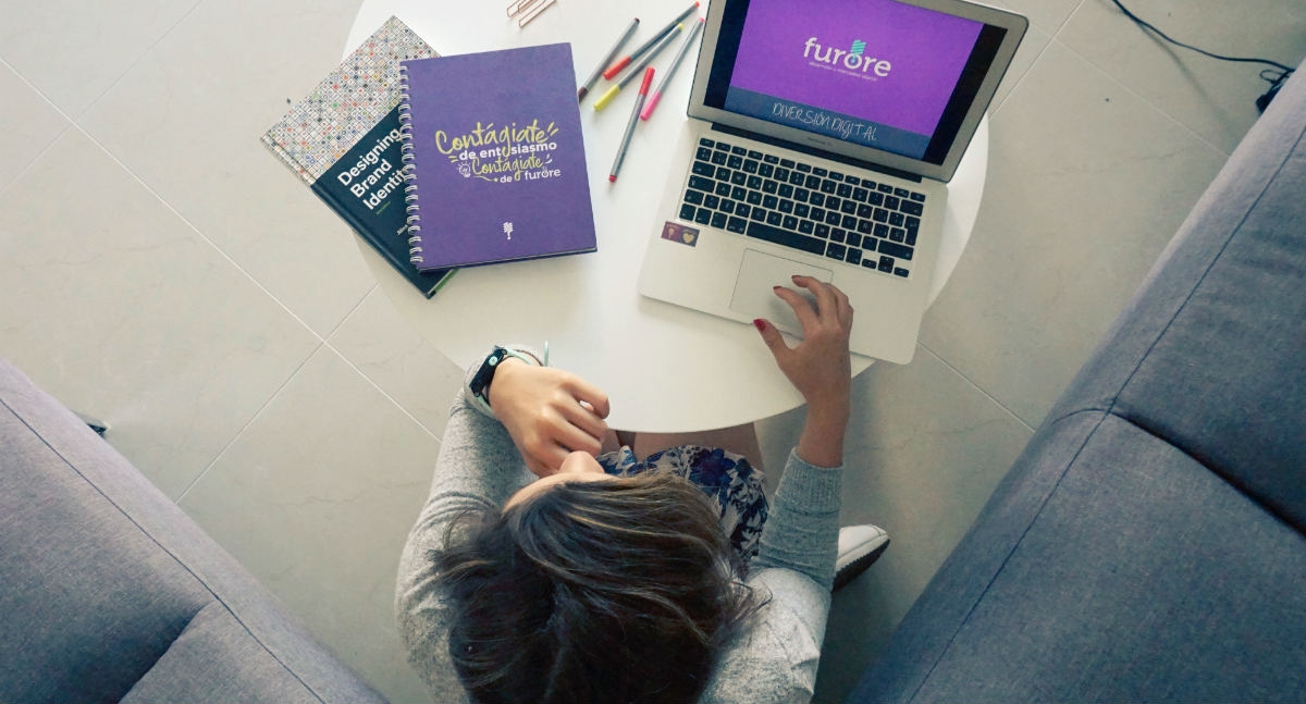 Simak! 8 Kebiasaan Buruk di Kantor dan Cara Memperbaikinya