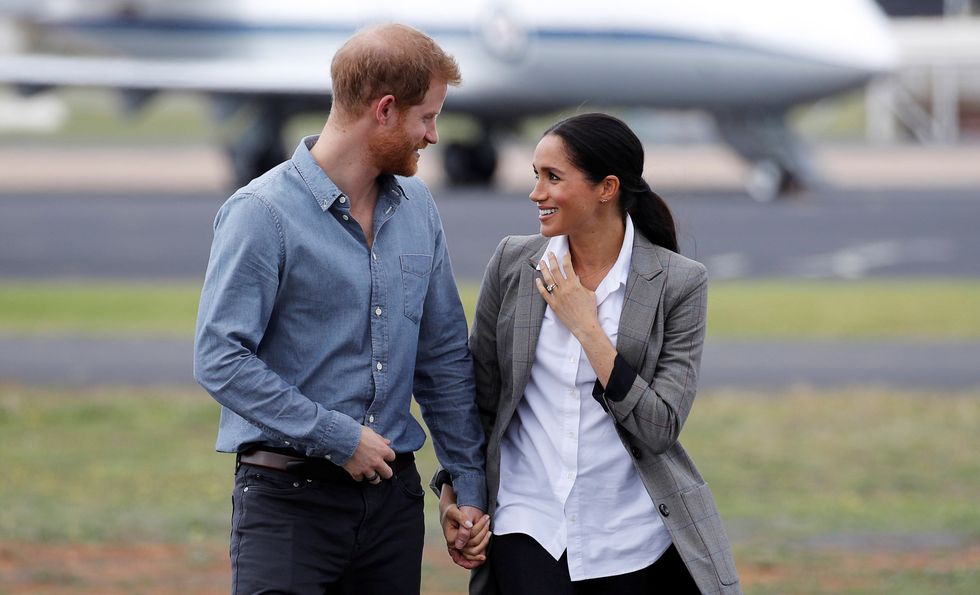 Meghan & Pangeran Harry Ingin Jadi Bangsawan Internasional