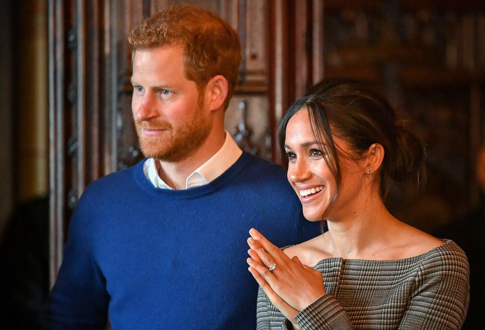 Christmas Card Meghan Markle dan Pangeran Harry Siap Rilis!