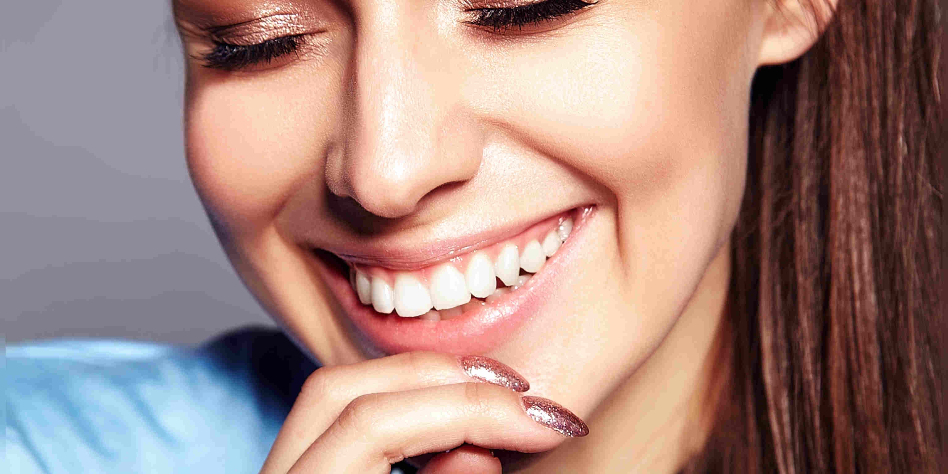 Bibir Kering dan pecah-pecah? Lakukan 5 Hal Ini!