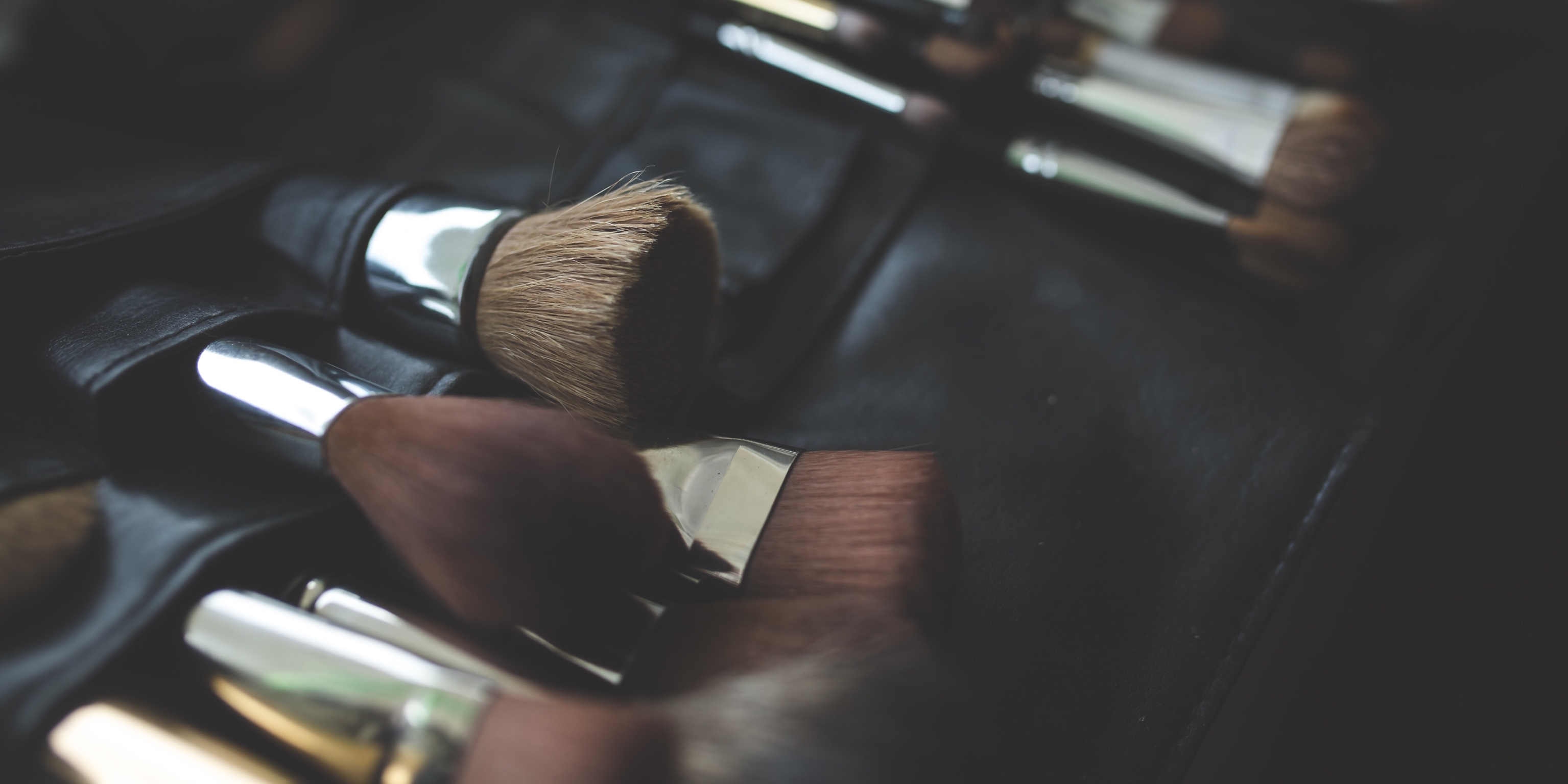 7 Tanda Kamu Harus Mengganti Kuas Makeup!