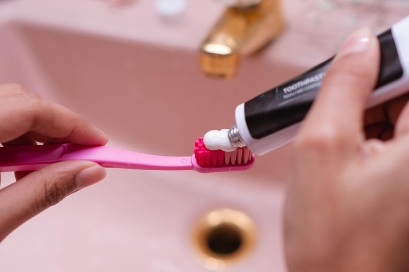 Ini Alasan Kamu Wajib Ganti Sikat Gigi Setelah Sembuh dari COVID-19!