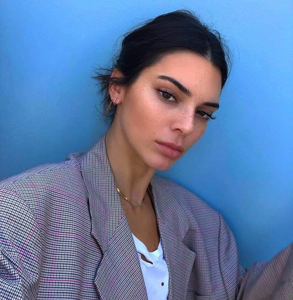 Kendall Jenner Merespon Foto Viral Dirinya yang Diedit