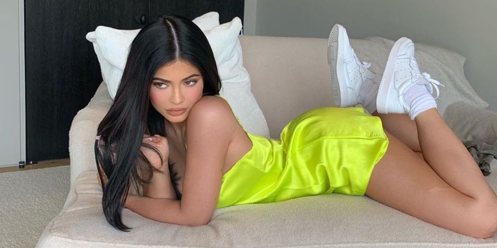 Apakah Kylie Jenner Berencana untuk Menjual Kylie Cosmetics?