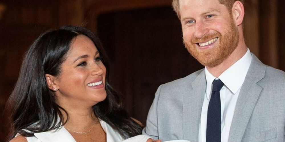 Meghan Markle dan Prince Harry Pernah Naik Pesawat Komersial