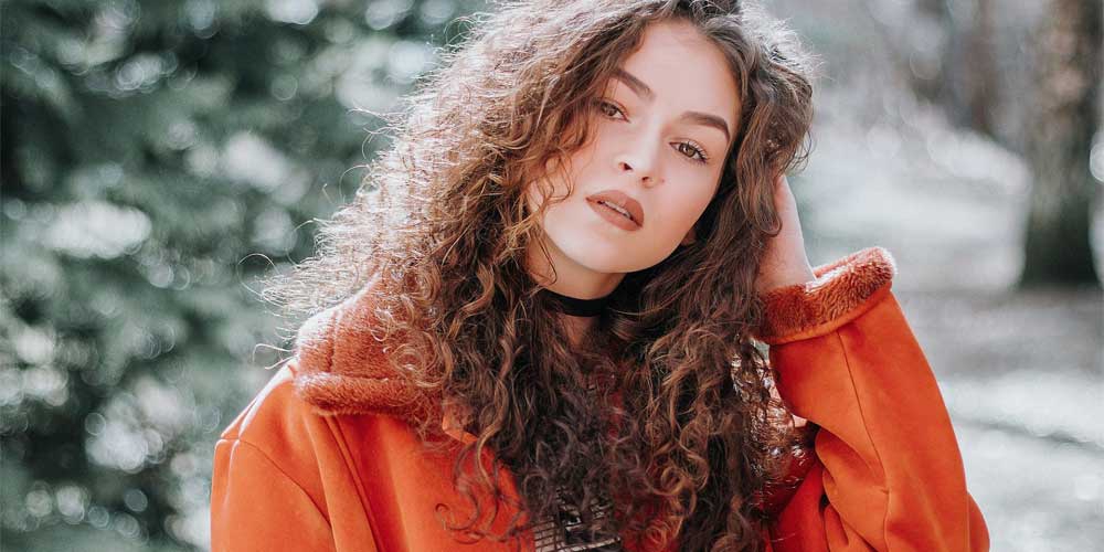 5 Cara Memakai Highlighter Untuk Kulit Berminyak