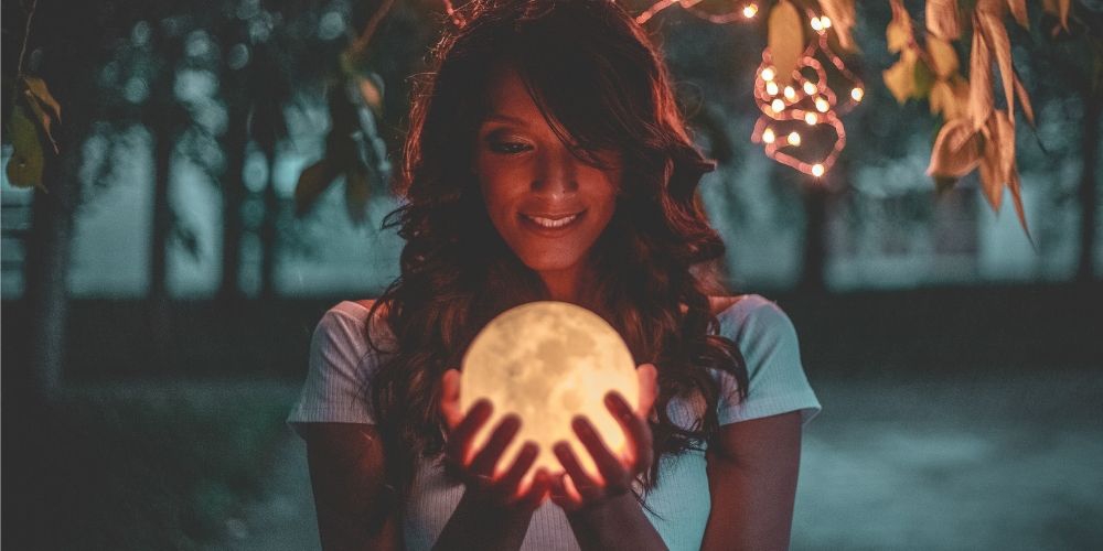 Mengapa Moon Sign Penting di Zodiakmu?