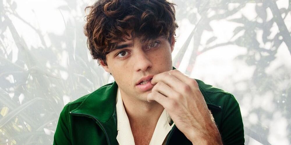 Uhh, Sepertinya Noah Centineo Punya Pacar Baru!