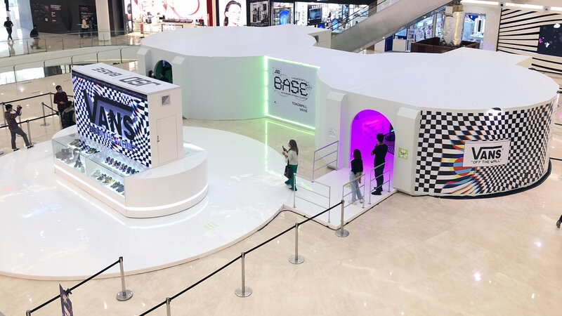 Nuansa Futuristis “The Lab by Vans” di Jakarta Sneakers Day 2022