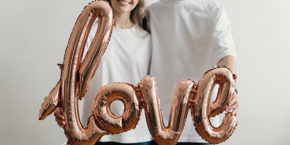 Apakah Cinta Pada Pandangan Pertama Itu Nyata? Ini Kata Ahli