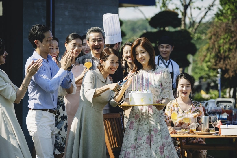 4 Lokasi Syuting “Parasite” Ini Viral Dikunjungi Wisatawan!