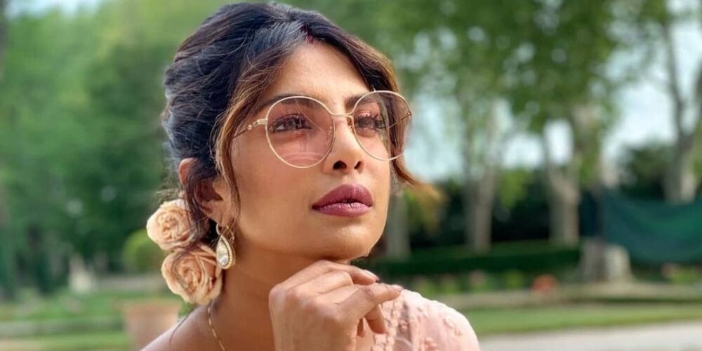 Priyanka Chopra Disebut Seorang Munafik Karena Cuitannya