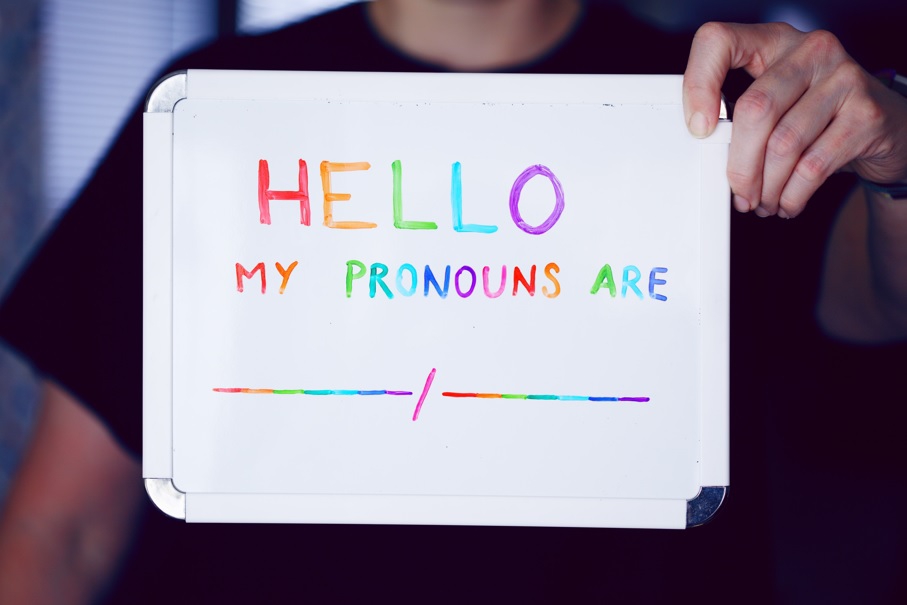 Semua Yang Perlu Kamu Tahu Soal Neopronouns