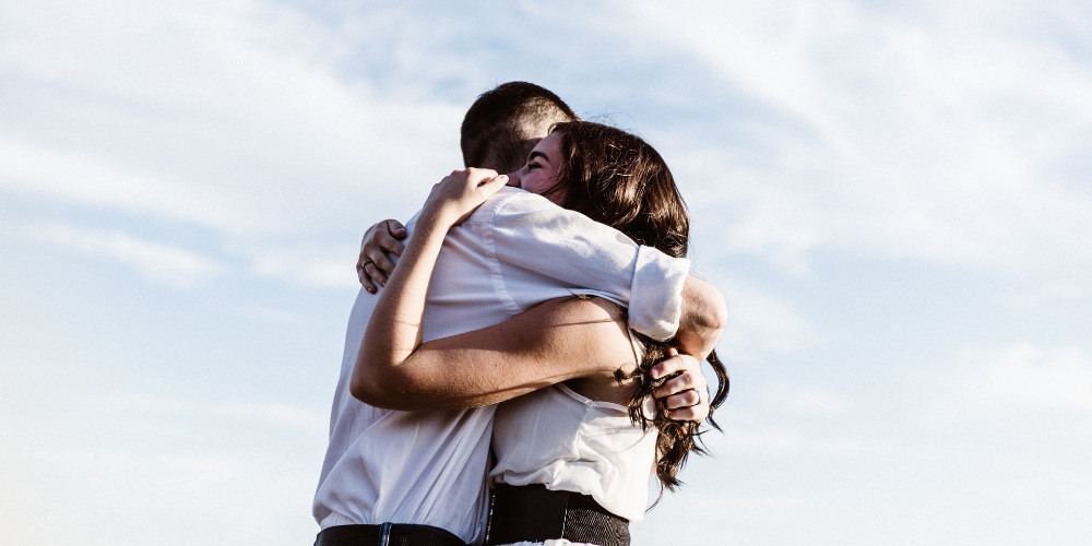 Cara Membantu dan Mendukung Pasangan yang Depresi